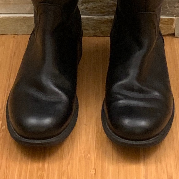UGG Black Leather Knee-High Seldon Boots - Picture 5 of 10